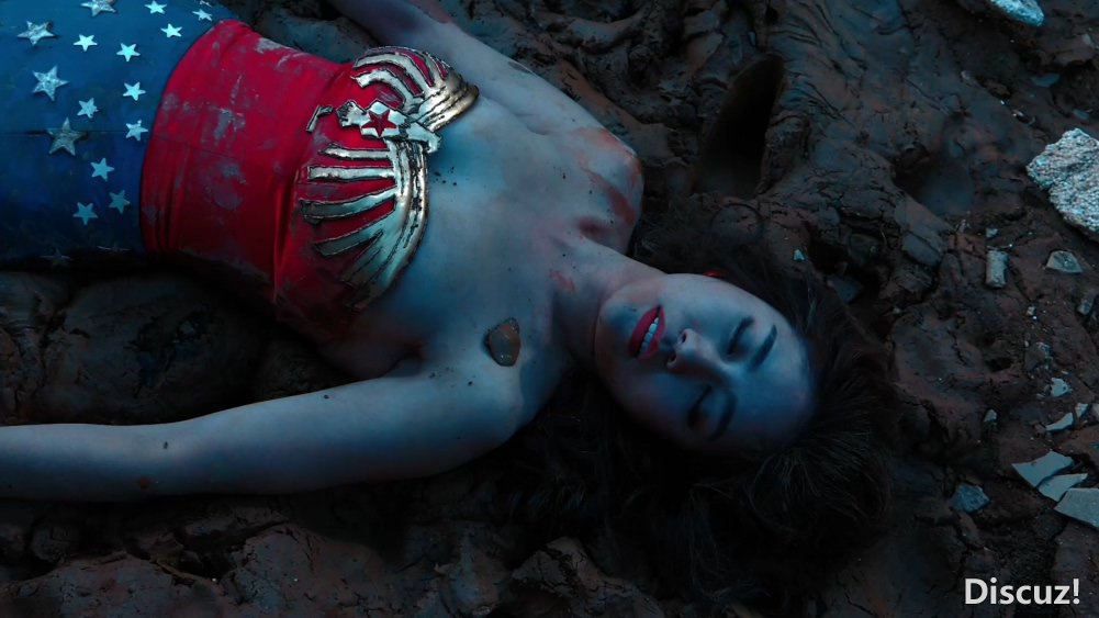 wunder woman rebirth 2.mp4_20200103_173353.819.jpg